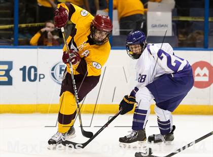 Thumbnail 1 in Christian Brothers vs DeSmet Jesuit (Challenge Cup Final) photogallery.