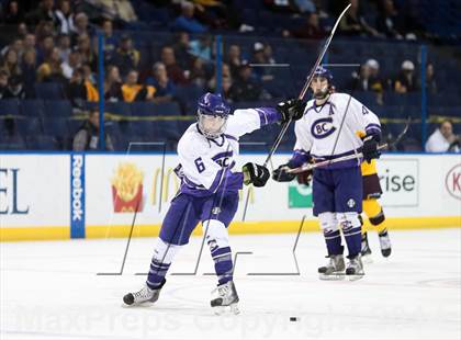 Thumbnail 3 in Christian Brothers vs DeSmet Jesuit (Challenge Cup Final) photogallery.