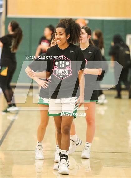 Thumbnail 1 in St. Mary's vs. Pinewood (Ionescu Showcase) photogallery.