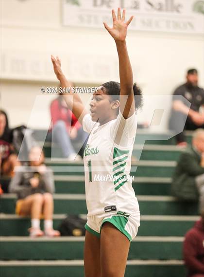 Thumbnail 1 in St. Mary's vs. Pinewood (Ionescu Showcase) photogallery.