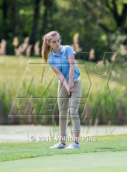 Thumbnail 3 in Section 9 Championship (Day 2) photogallery.