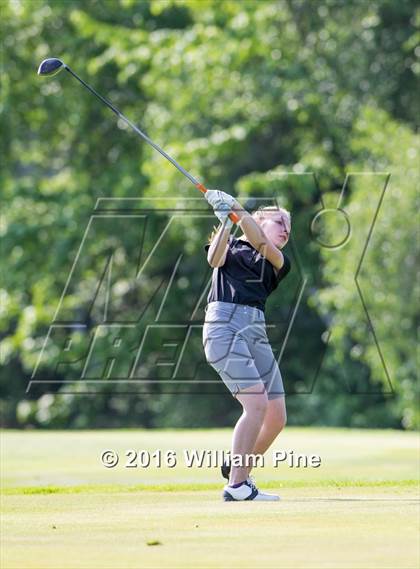 Thumbnail 2 in Section 9 Championship (Day 2) photogallery.