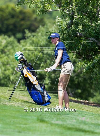 Thumbnail 3 in Section 9 Championship (Day 2) photogallery.