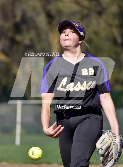 Thumbnail 2 in Foothill vs. Lassen (Pleasant Valley Tournament) photogallery.