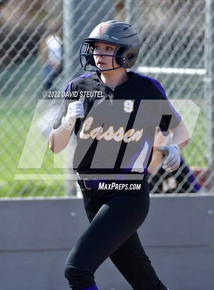 Thumbnail 2 in Foothill vs. Lassen (Pleasant Valley Tournament) photogallery.
