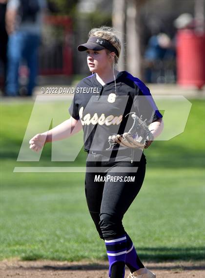 Thumbnail 2 in Foothill vs. Lassen (Pleasant Valley Tournament) photogallery.
