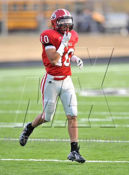 Thumbnail 3 in Gainesville vs. Gladewater (UIL 3A Regional Semifinal) photogallery.