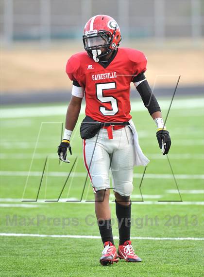 Thumbnail 3 in Gainesville vs. Gladewater (UIL 3A Regional Semifinal) photogallery.