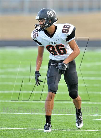 Thumbnail 1 in Gainesville vs. Gladewater (UIL 3A Regional Semifinal) photogallery.