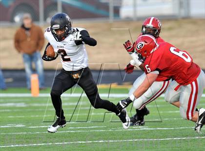 Thumbnail 2 in Gainesville vs. Gladewater (UIL 3A Regional Semifinal) photogallery.