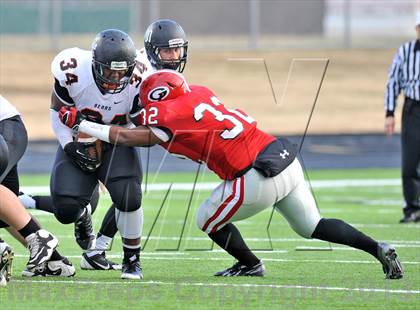Thumbnail 1 in Gainesville vs. Gladewater (UIL 3A Regional Semifinal) photogallery.