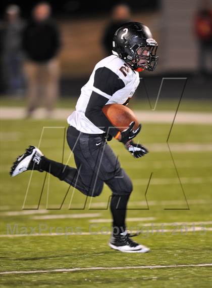 Thumbnail 2 in Gainesville vs. Gladewater (UIL 3A Regional Semifinal) photogallery.