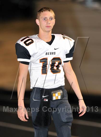 Thumbnail 2 in Gainesville vs. Gladewater (UIL 3A Regional Semifinal) photogallery.