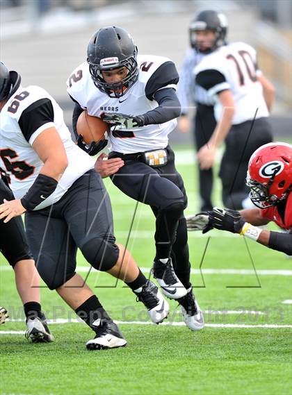 Thumbnail 2 in Gainesville vs. Gladewater (UIL 3A Regional Semifinal) photogallery.