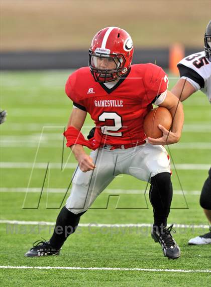 Thumbnail 1 in Gainesville vs. Gladewater (UIL 3A Regional Semifinal) photogallery.