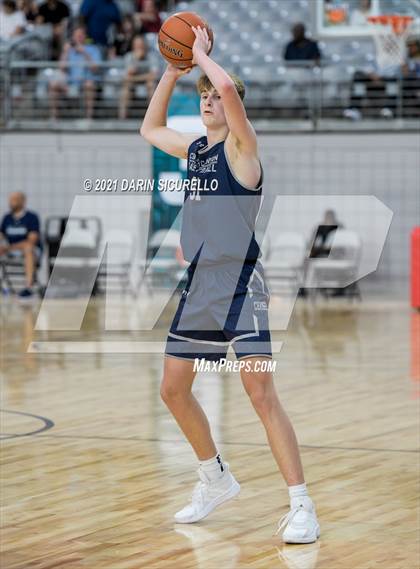 Thumbnail 2 in Corner Canyon vs St. Anthony (Section 7 Arizona Tournament) photogallery.