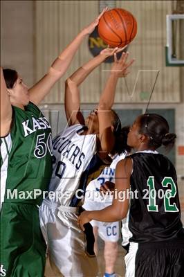 Thumbnail 2 in 2006 Inland Valley All-Star Girls Basketball Game photogallery.