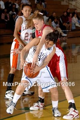 Thumbnail 2 in 2006 Inland Valley All-Star Girls Basketball Game photogallery.
