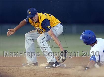 Thumbnail 3 in Stony Point vs Klein (Texas 5A Region II Playoffs) photogallery.