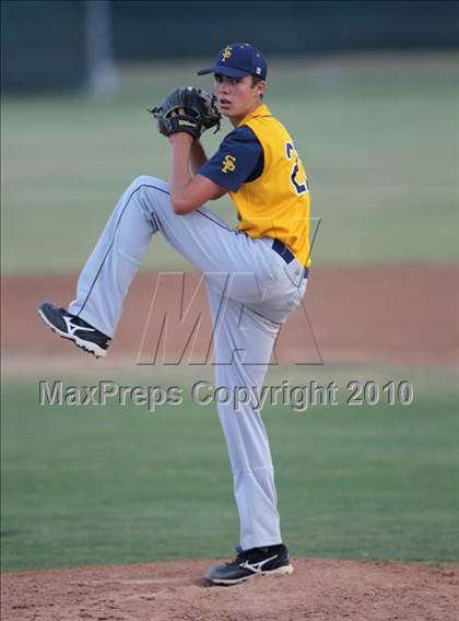 Thumbnail 3 in Stony Point vs Klein (Texas 5A Region II Playoffs) photogallery.