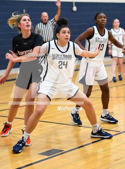 Thumbnail 1 in Beaverton vs. Centennial (Nike Tournament of Champions)  photogallery.