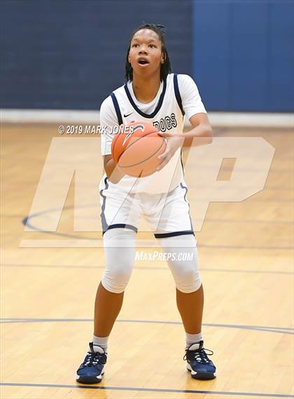 Thumbnail 2 in Beaverton vs. Centennial (Nike Tournament of Champions)  photogallery.