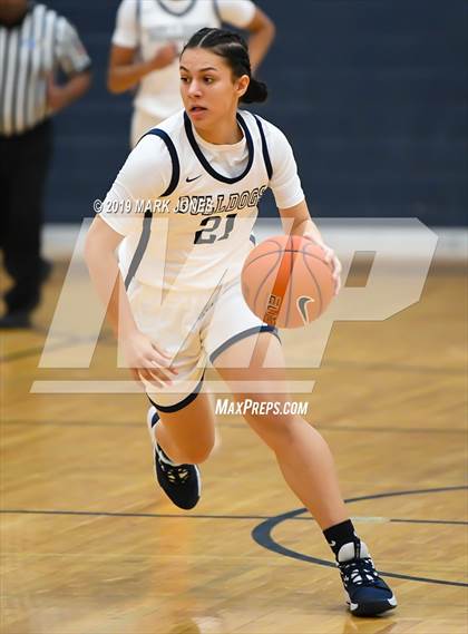 Thumbnail 1 in Beaverton vs. Centennial (Nike Tournament of Champions)  photogallery.