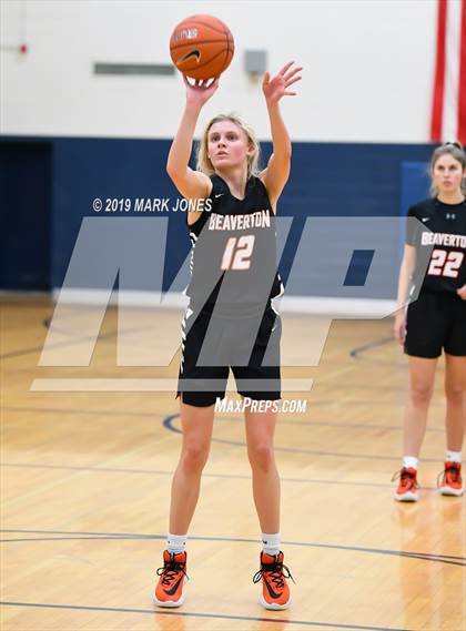 Thumbnail 3 in Beaverton vs. Centennial (Nike Tournament of Champions)  photogallery.