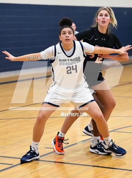 Thumbnail 2 in Beaverton vs. Centennial (Nike Tournament of Champions)  photogallery.