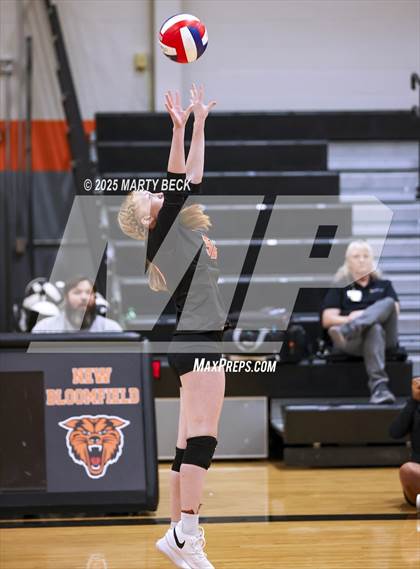 Thumbnail 3 in Father Tolton vs New Bloomfield photogallery.