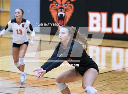 Thumbnail 2 in Father Tolton vs New Bloomfield photogallery.