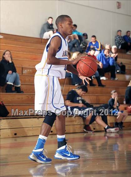 Thumbnail 1 in Sultana vs. Brawley (MaxPreps Holiday Classic) photogallery.