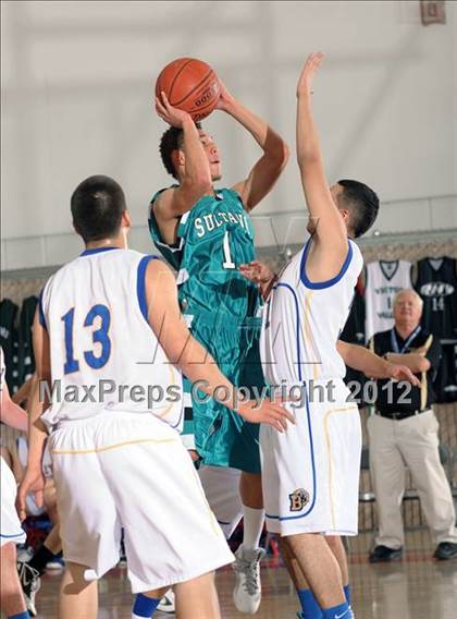Thumbnail 2 in Sultana vs. Brawley (MaxPreps Holiday Classic) photogallery.