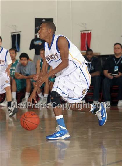 Thumbnail 3 in Sultana vs. Brawley (MaxPreps Holiday Classic) photogallery.