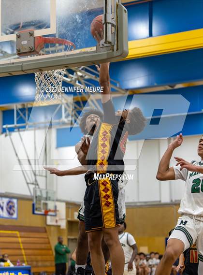 Thumbnail 1 in Moreau Catholic vs. Lincoln photogallery.