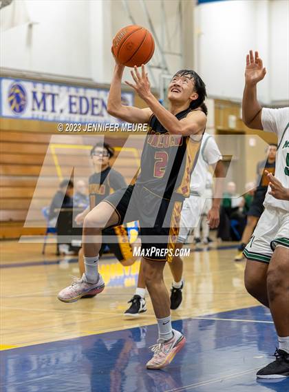Thumbnail 3 in Moreau Catholic vs. Lincoln photogallery.