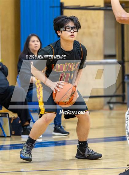 Thumbnail 1 in Moreau Catholic vs. Lincoln photogallery.