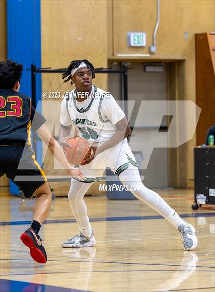 Thumbnail 3 in Moreau Catholic vs. Lincoln photogallery.
