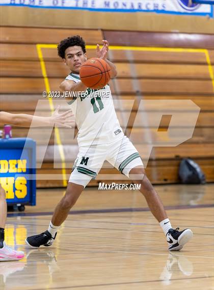 Thumbnail 1 in Moreau Catholic vs. Lincoln photogallery.