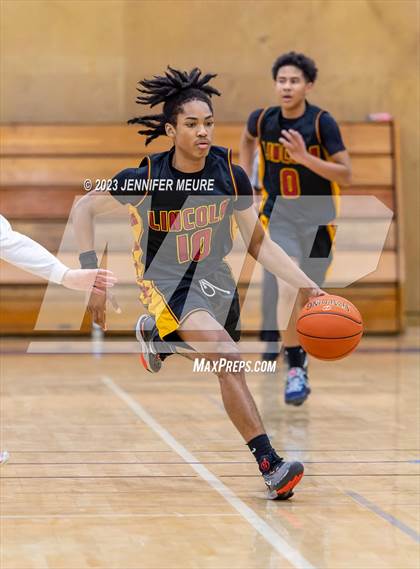 Thumbnail 1 in Moreau Catholic vs. Lincoln photogallery.