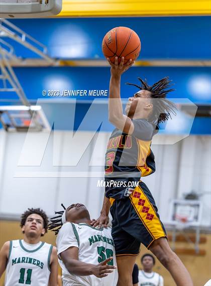 Thumbnail 1 in Moreau Catholic vs. Lincoln photogallery.