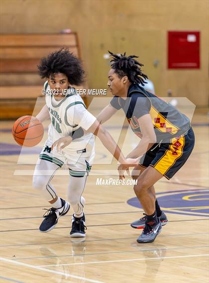 Thumbnail 3 in Moreau Catholic vs. Lincoln photogallery.