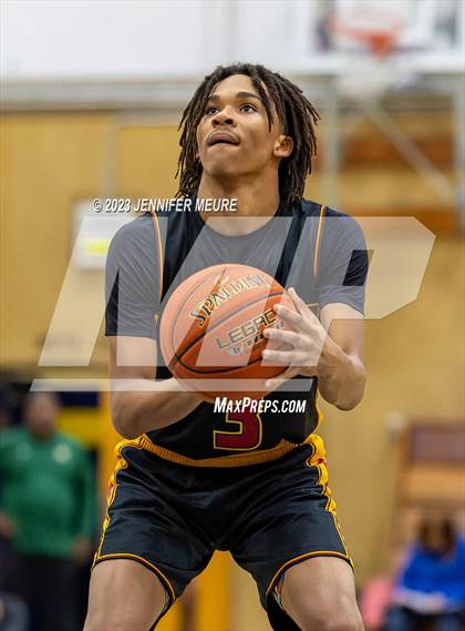Thumbnail 2 in Moreau Catholic vs. Lincoln photogallery.
