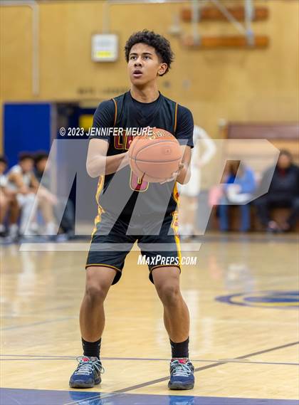 Thumbnail 2 in Moreau Catholic vs. Lincoln photogallery.