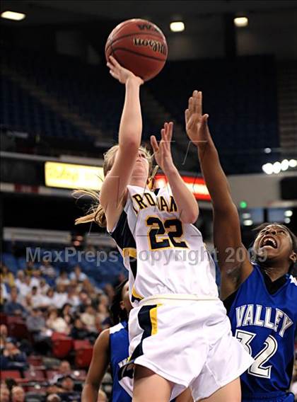 Thumbnail 2 in Oak Ridge vs. Valley (CIF SJS D2 Final) photogallery.