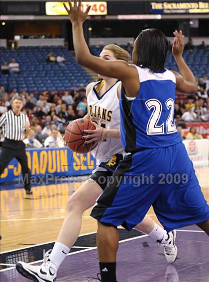 Thumbnail 2 in Oak Ridge vs. Valley (CIF SJS D2 Final) photogallery.