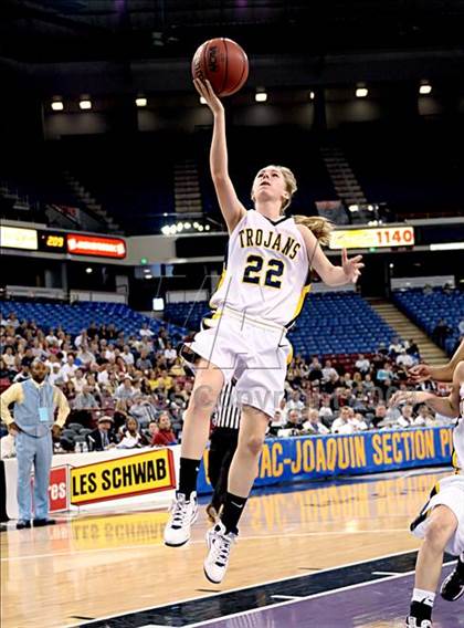 Thumbnail 1 in Oak Ridge vs. Valley (CIF SJS D2 Final) photogallery.