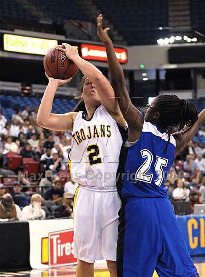 Thumbnail 1 in Oak Ridge vs. Valley (CIF SJS D2 Final) photogallery.