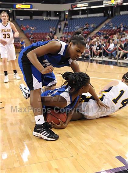 Thumbnail 2 in Oak Ridge vs. Valley (CIF SJS D2 Final) photogallery.