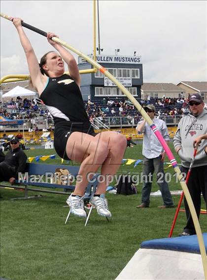 Thumbnail 3 in Mullen Runner's Roost Invitational (Girls Pole Vault) photogallery.
